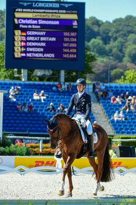 Christian Simonson Fleau de Baian by Sarah Miller MacPhotoDSC 3892