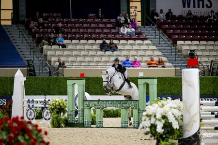 Emi Richards on Diaceur Erin Gilmore 