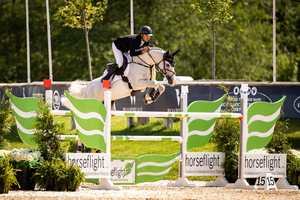 Kent Farrington on Diakatisa Naralie Suto